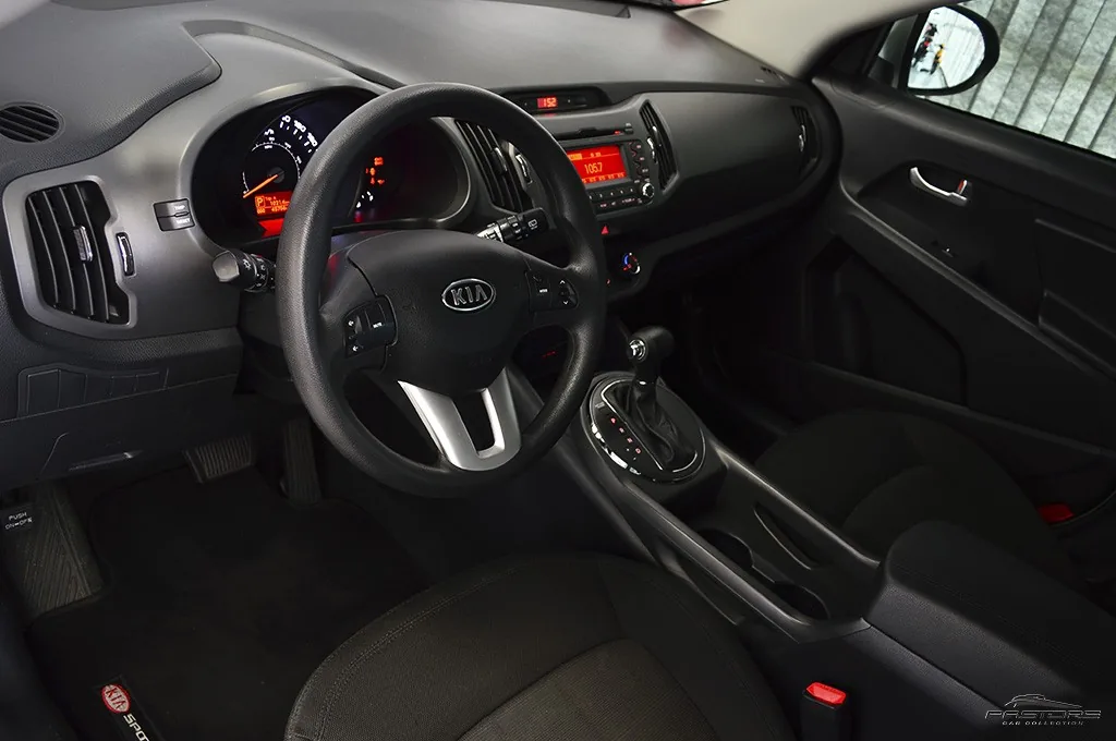 Kia Sportage LX