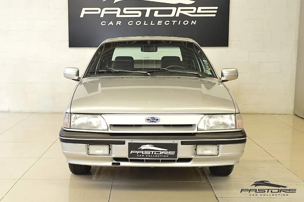 Ford Versailles Ghia