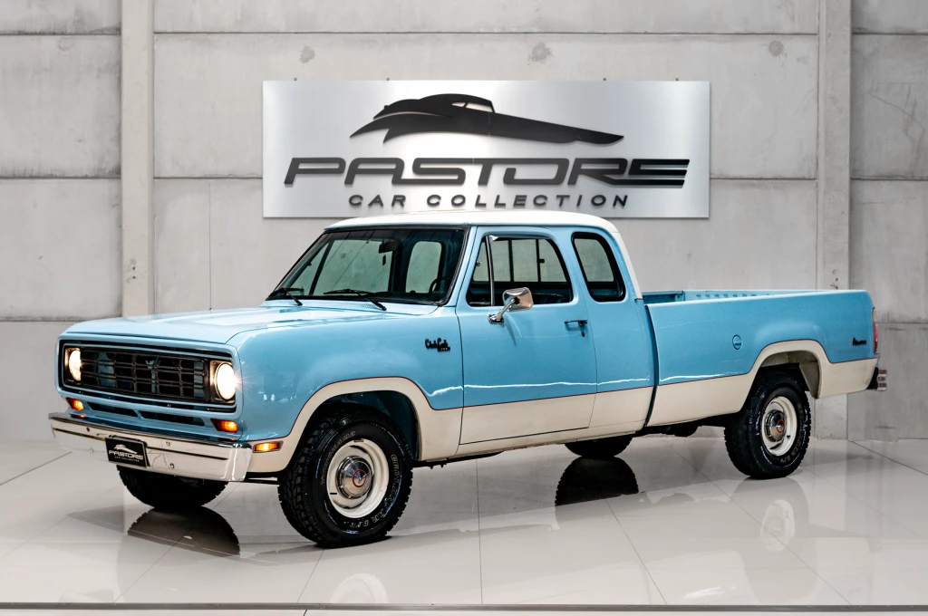 Dodge Dodge D100 Club Cab