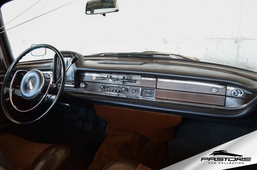 Mercedes-Benz 220 Sb