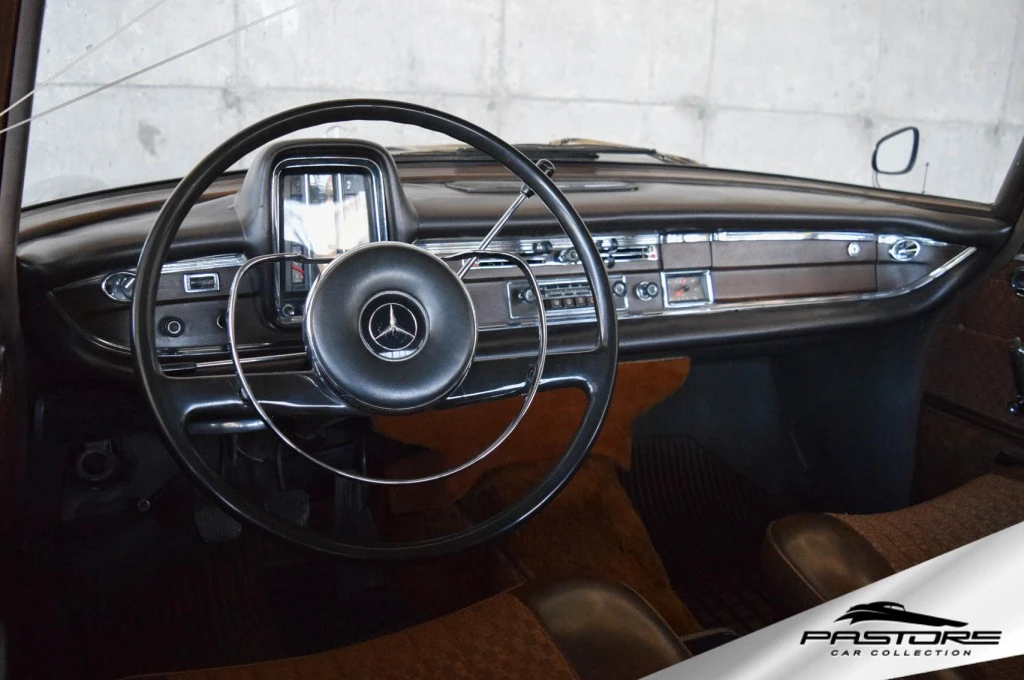 Mercedes-Benz 220 Sb