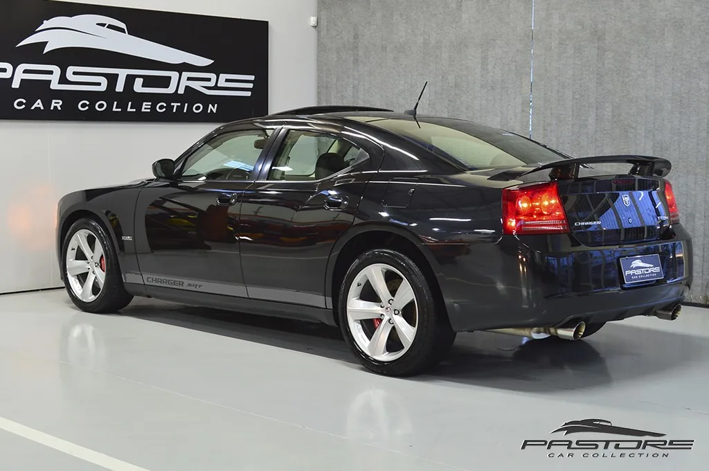 Dodge Charger SRT8