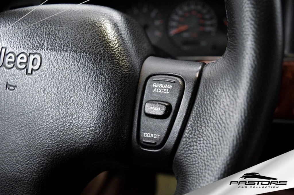 Jeep Grand Cherokee Limited V8 4×4