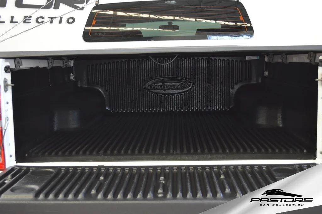 Toyota Hilux CD 4X4 SRV AT