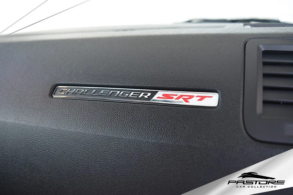 Dodge Challenger SRT8