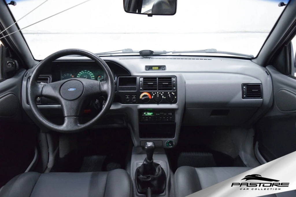 Ford Escort 1.8i GLX