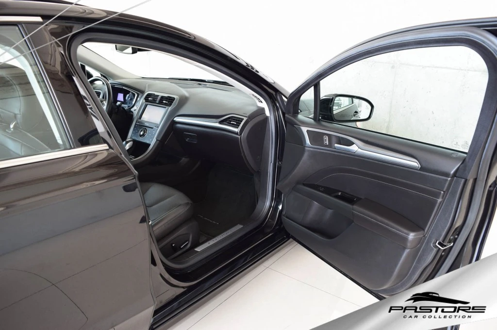 Ford Fusion Titanium AWD