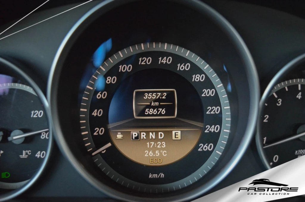 Mercedes-Benz C180 CGI Classic