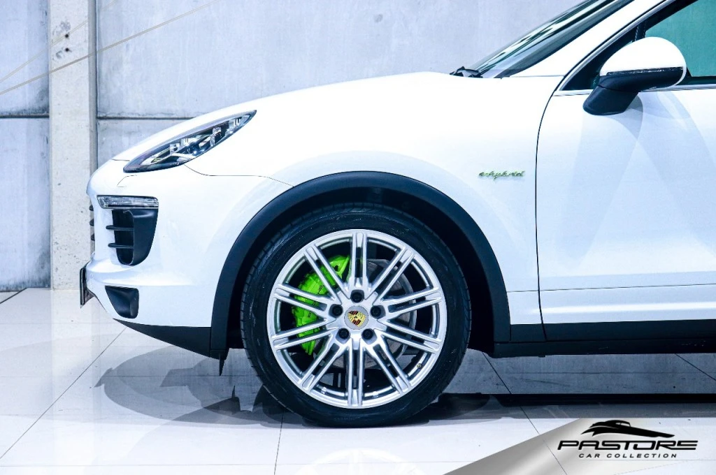 Porsche Porsche Cayenne S e-hybrid S 3.0 V6 E-HYBRID