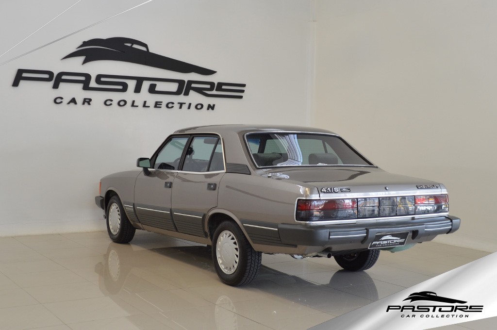 GM Opala Diplomata SE