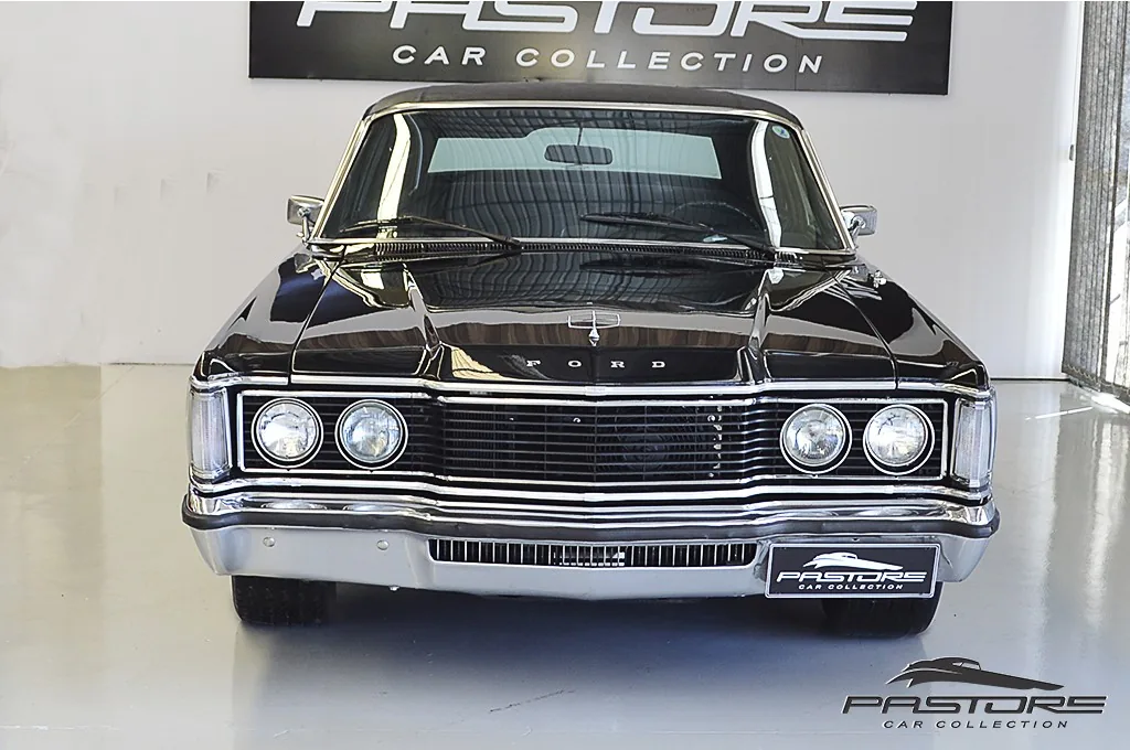 Ford Galaxie Landau