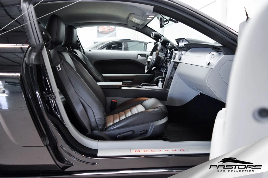 Ford Mustang GT V8 Procharger