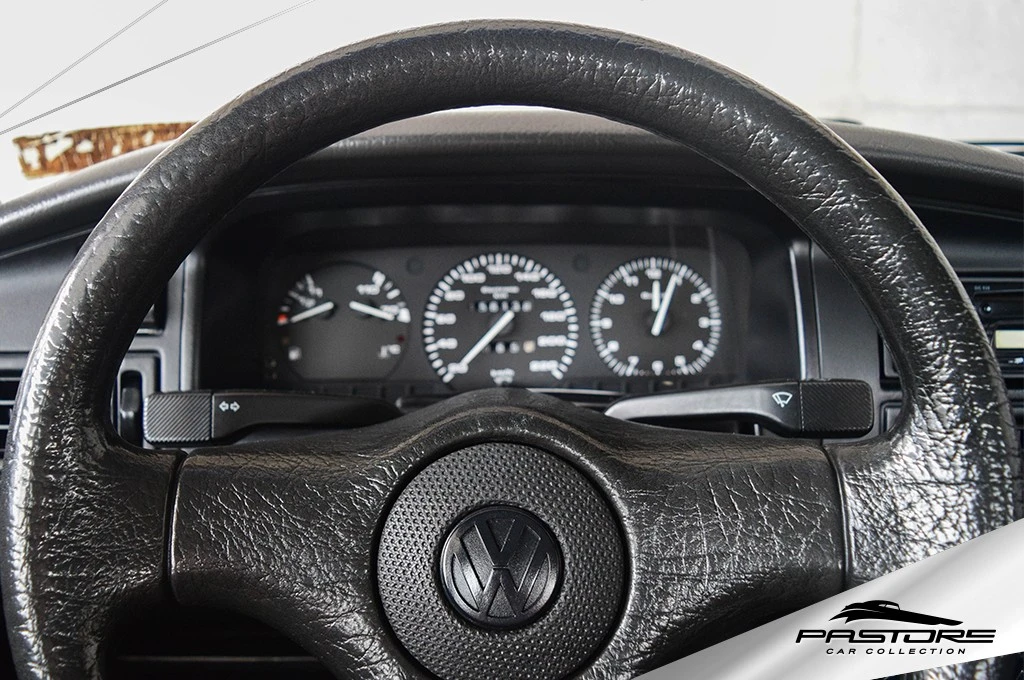 VW Santana 2000 Evidence