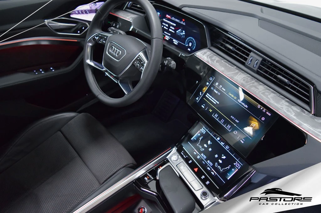 Audi E-tron Performance Black