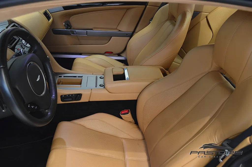 Aston Martin DB9 6.0 V12