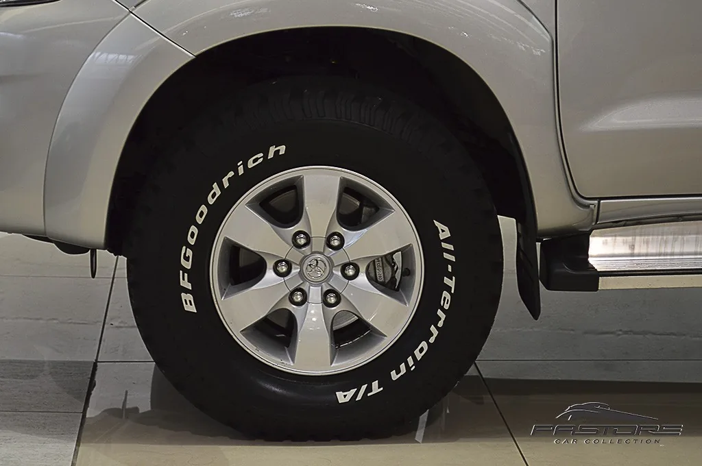 Toyota Hilux CD 4X4 SRV AT