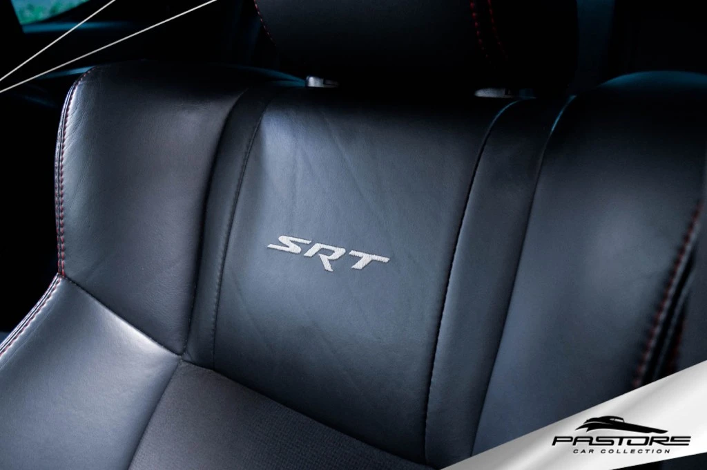 Dodge Charger SRT8 Hemi