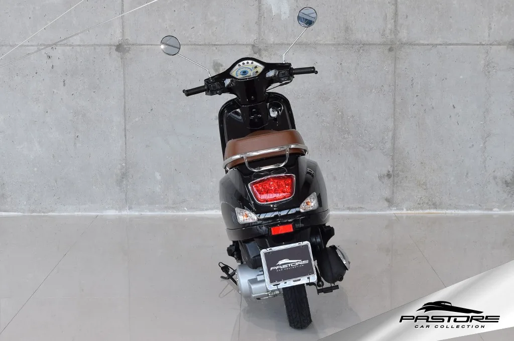 Benzhou Scooter Collection YY150 T