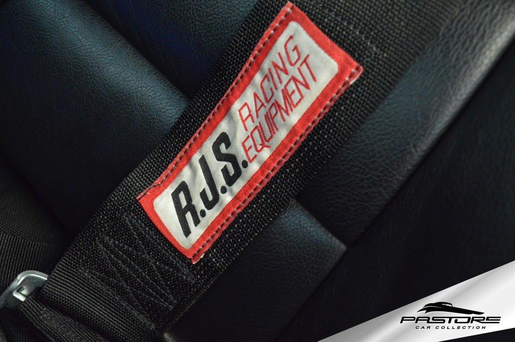 Ford Mustang Grande (R. Yates)