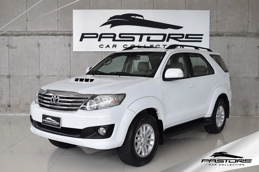 Toyota Hilux SW4 SRV 3.0 D-4D AT