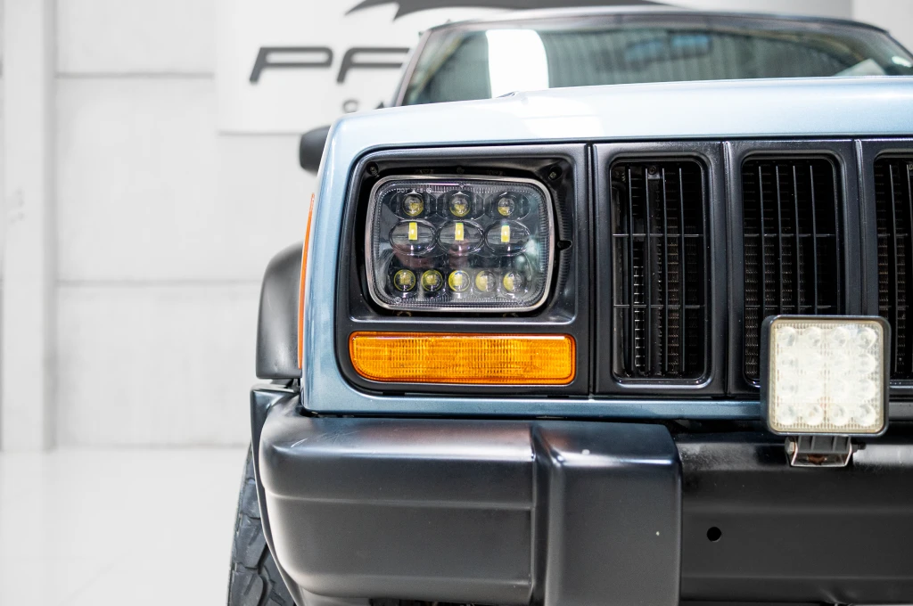 Jeep Jeep Cherokee Sport