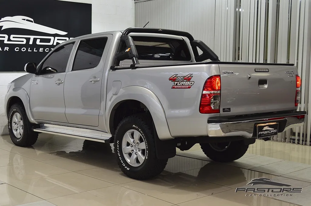 Toyota Hilux CD 4X4 SRV AT