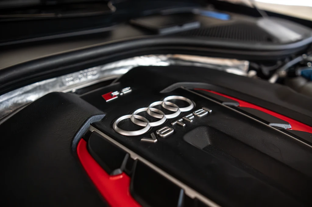 Audi AUDI RS 6 AVANT