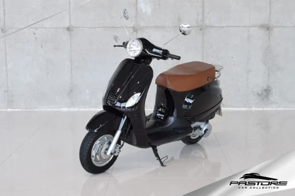 Benzhou Scooter Collection YY150 T