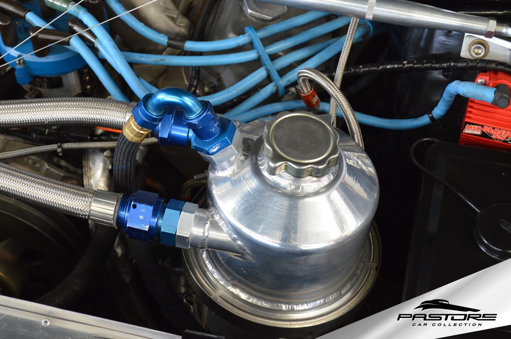 Ford Mustang Grande (R. Yates)