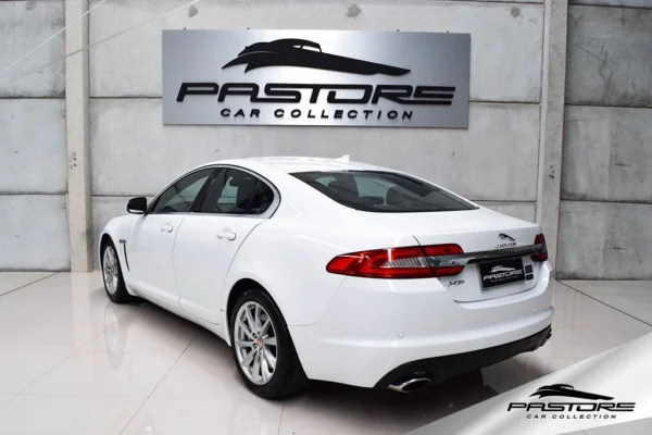 Jaguar XF 2.0 Luxury