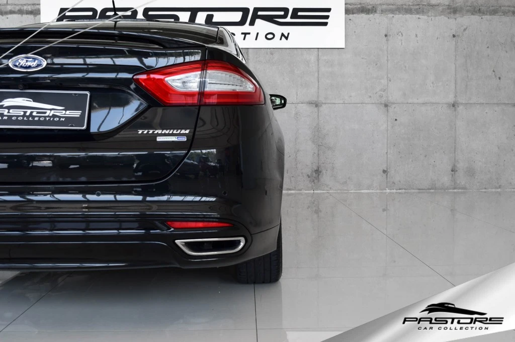 Ford Fusion Titanium AWD