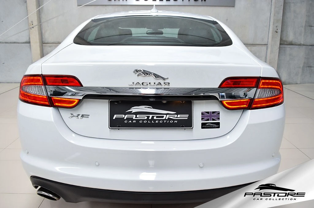 Jaguar XF 2.0 Luxury