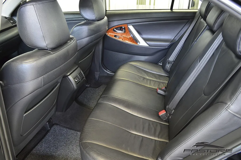 Toyota Camry XLE V6