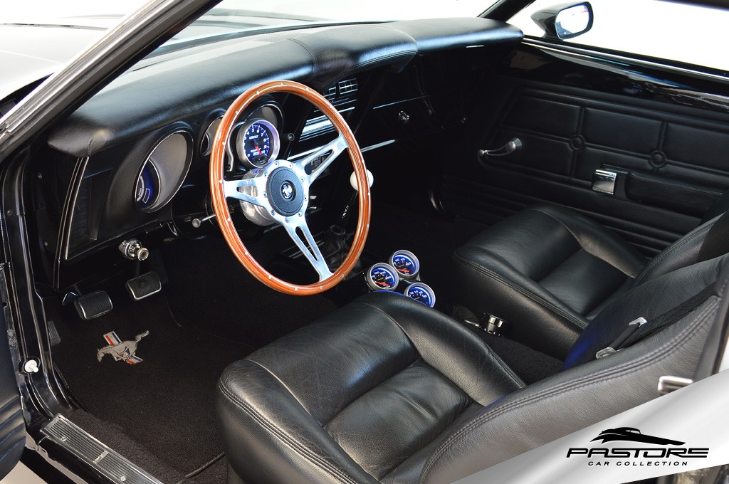 Ford Mustang Grande (R. Yates)