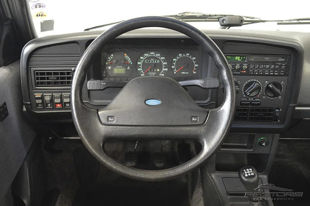 Ford Versailles Ghia