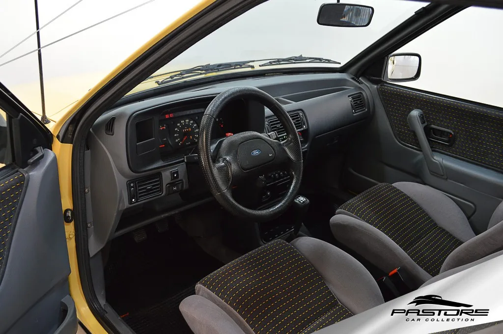 Ford Escort XR3