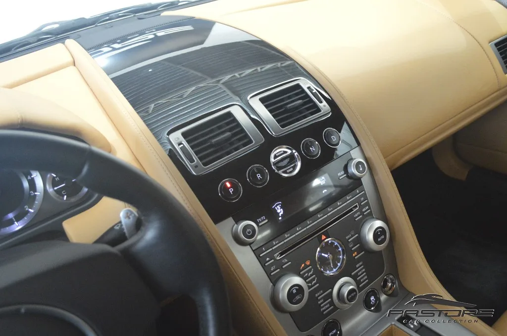 Aston Martin DB9 6.0 V12
