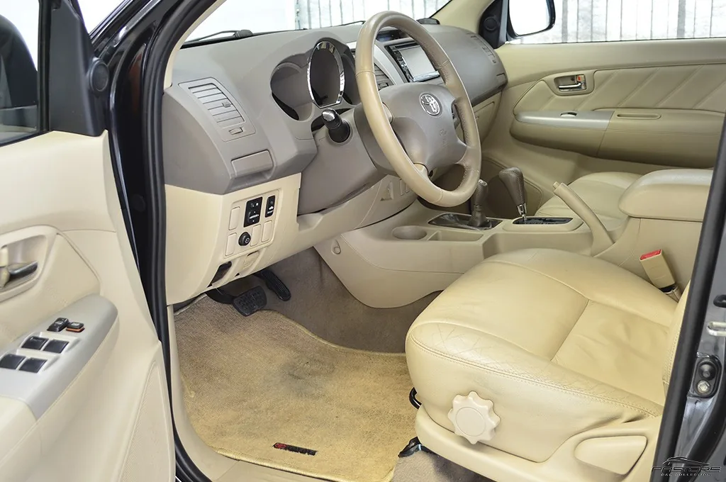 Toyota Hilux SW4 SRV 3.0 D-4D