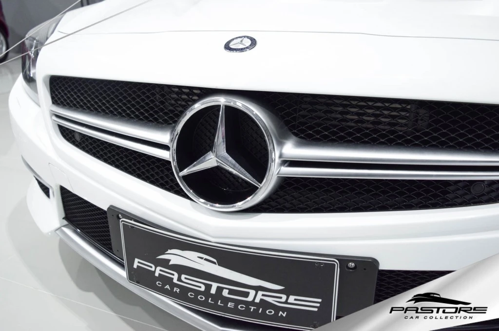 Mercedes-Benz SL63 AMG