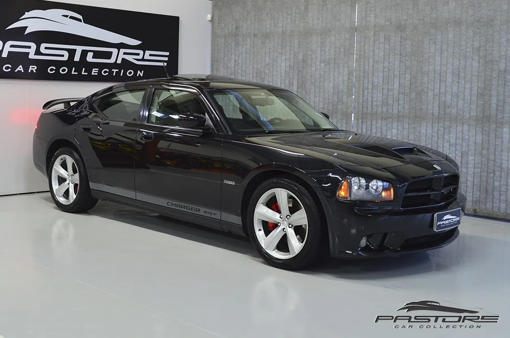 Dodge Charger SRT8