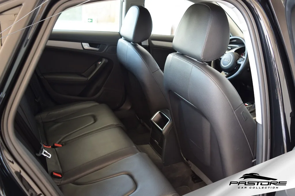 Audi A4 Attraction 2.0 TFSI