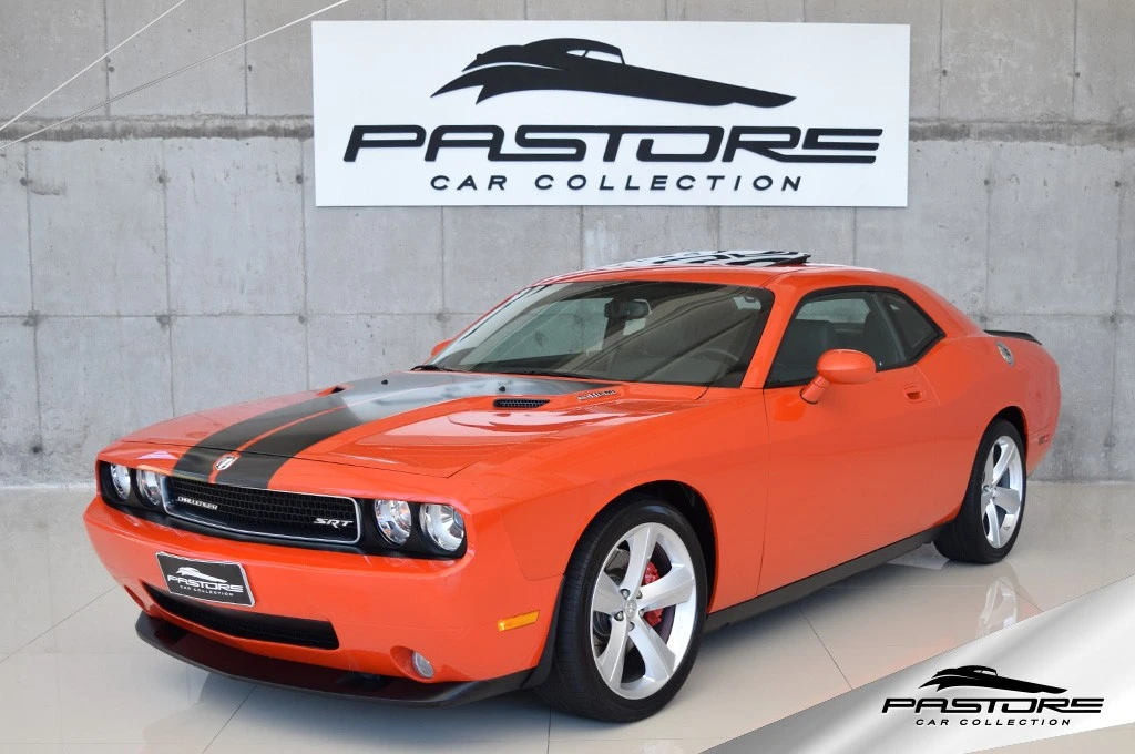Dodge Challenger SRT8