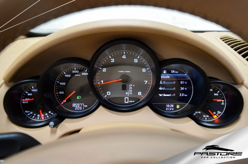 Porsche Cayenne S 4.8 V8