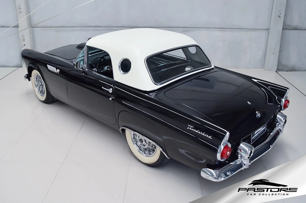 Ford Thunderbird V8