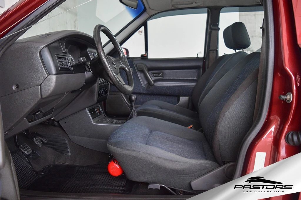 VW Santana 2000 Evidence