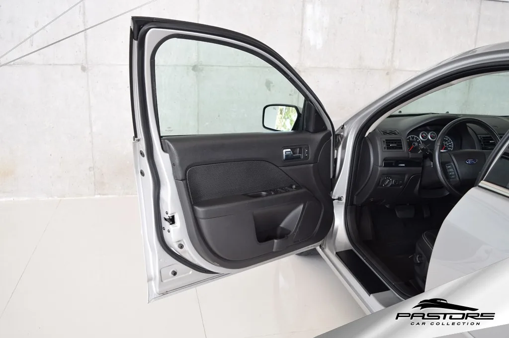 Ford Fusion SEL 2.3