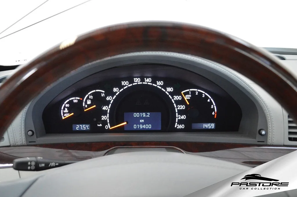 Mercedes-Benz S600 5.5 V12 Turbo