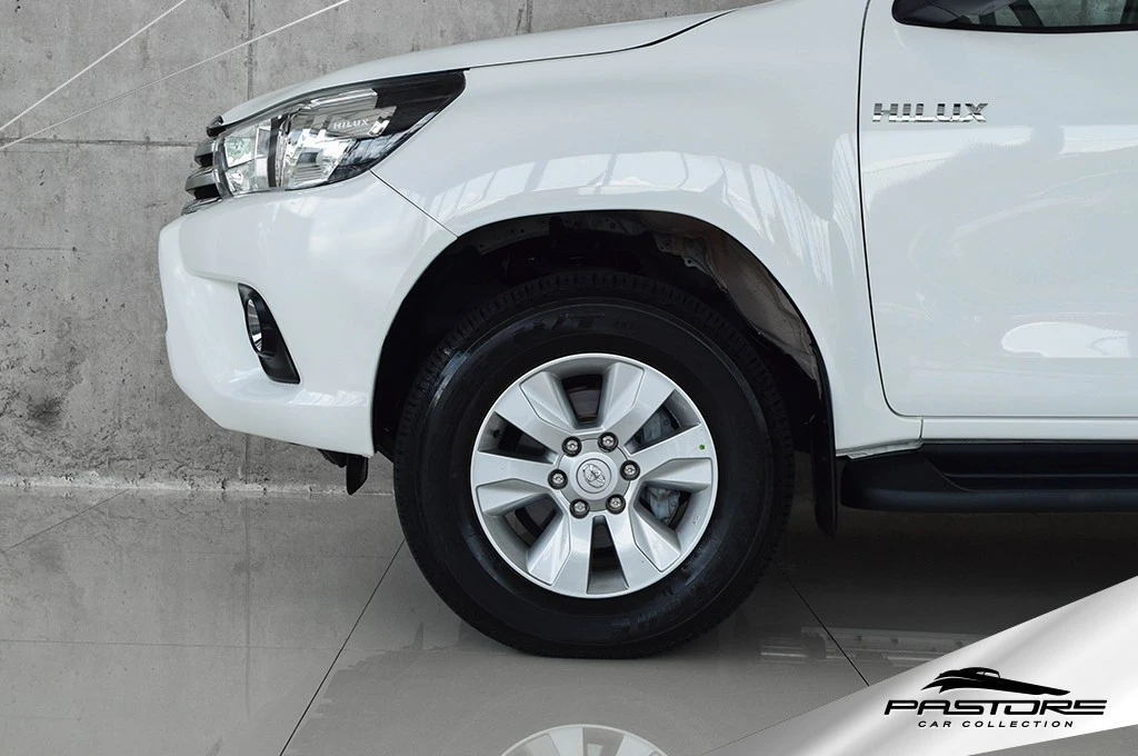 Toyota Hilux SRV CD 4×4