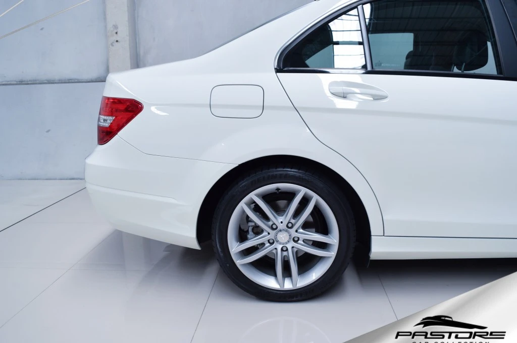 Mercedes-Benz C180 CGI