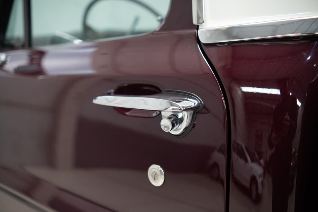 FORD F100 V8